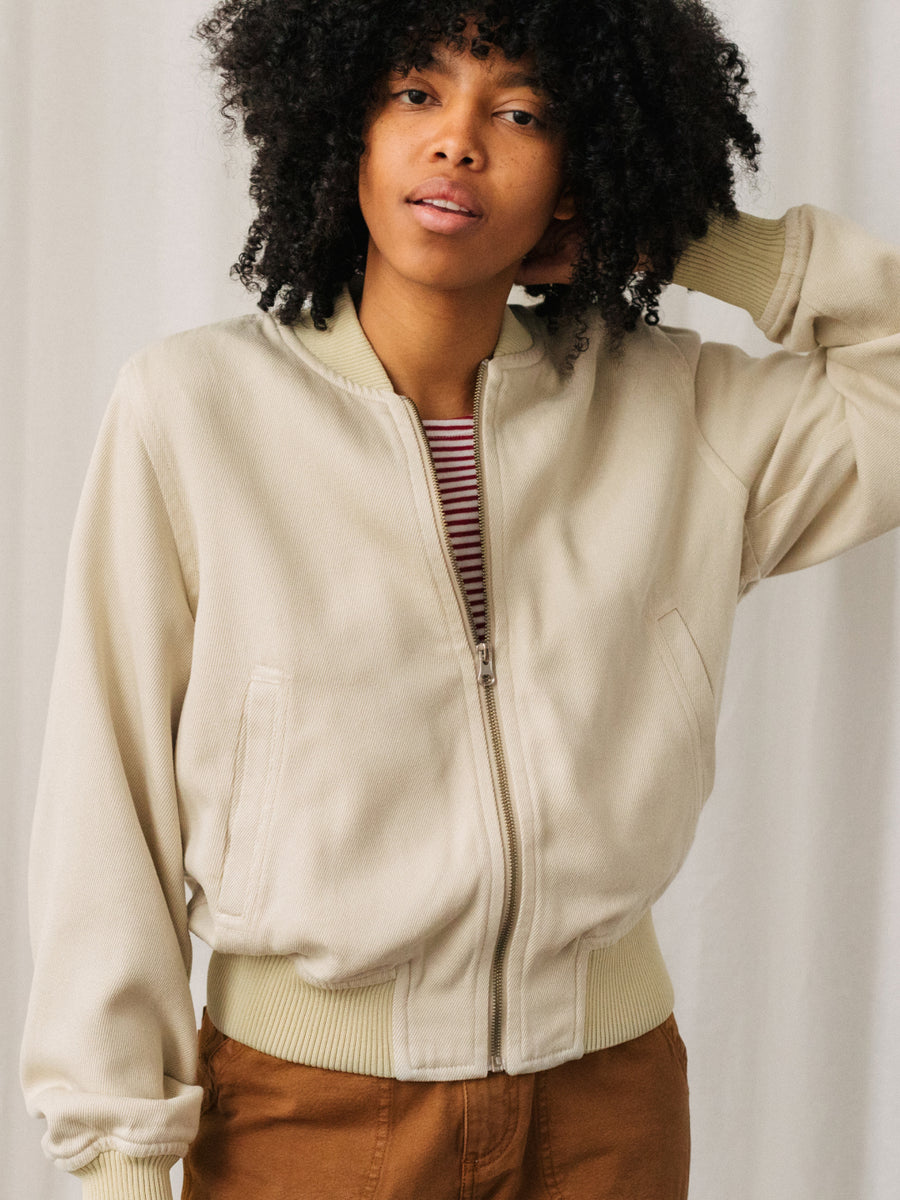 Short-style womens down jackets: Fashion and practicality meet