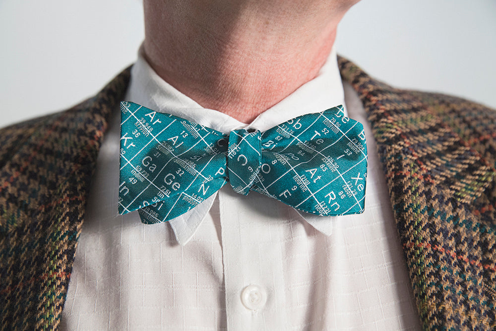 Title: The Art of Tie Length: A Comprehensive Guide to Perfectly Plaiting Your Bow Tie