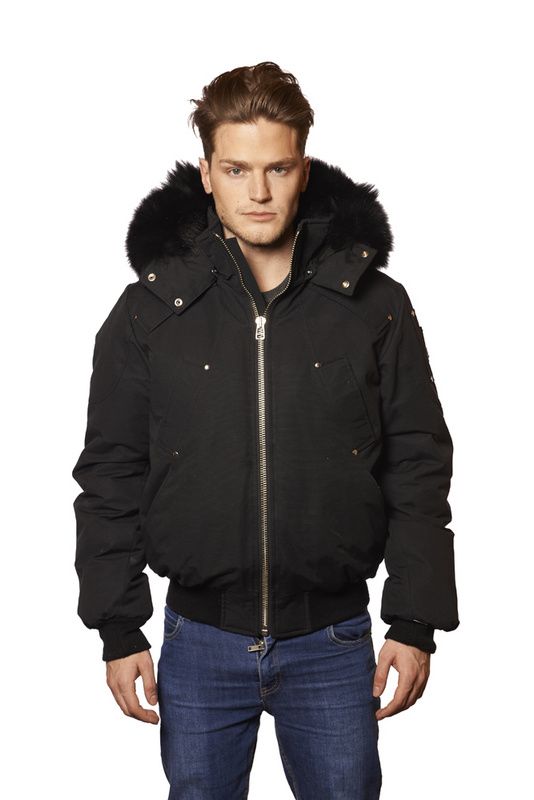 Luxury Down Jackets: A Fashion Must-Have for Winter