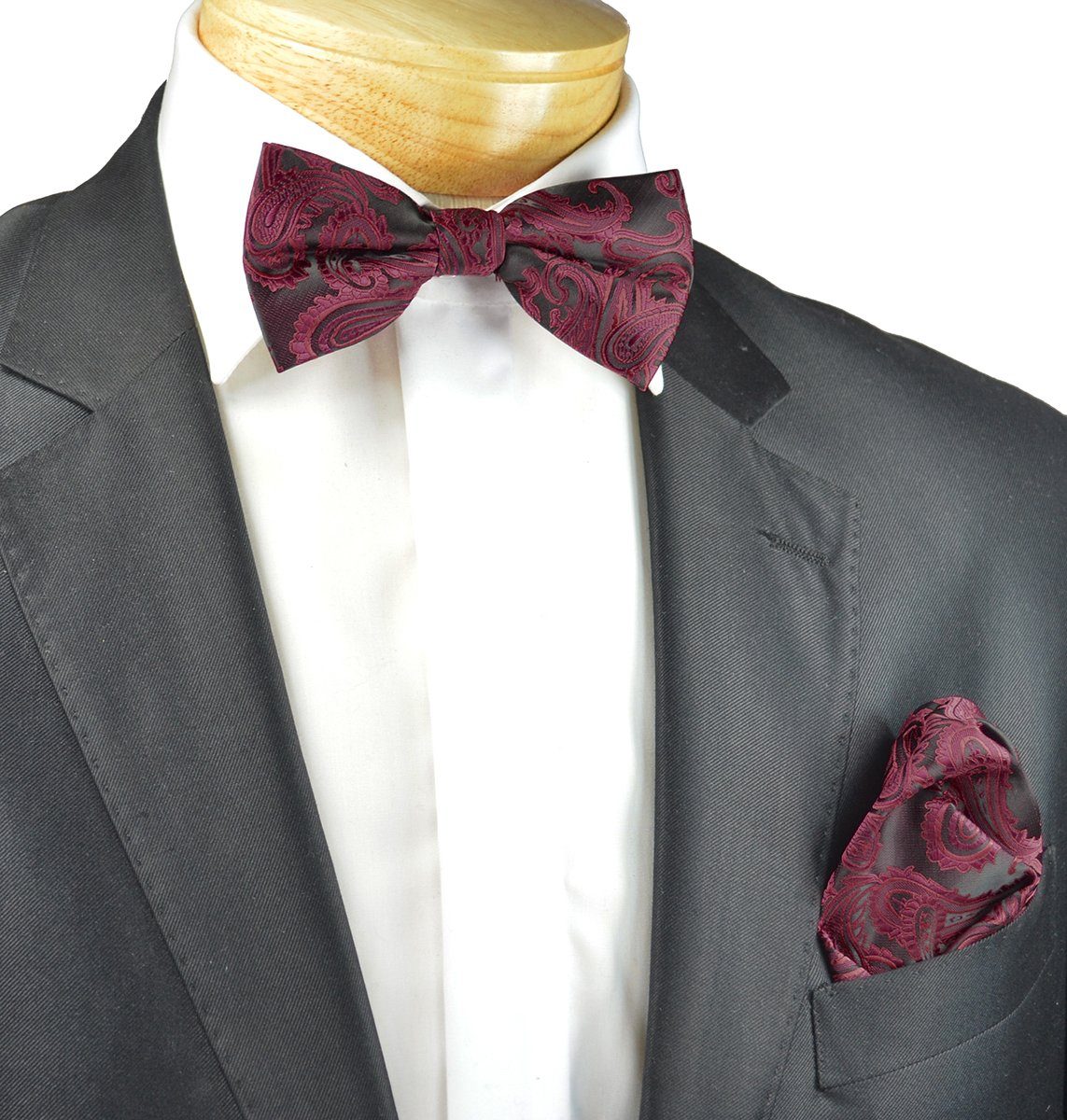 Title: The Debate on Wearing a Bow Tie or a Tuxedo for Weddings – A Personal Perspective