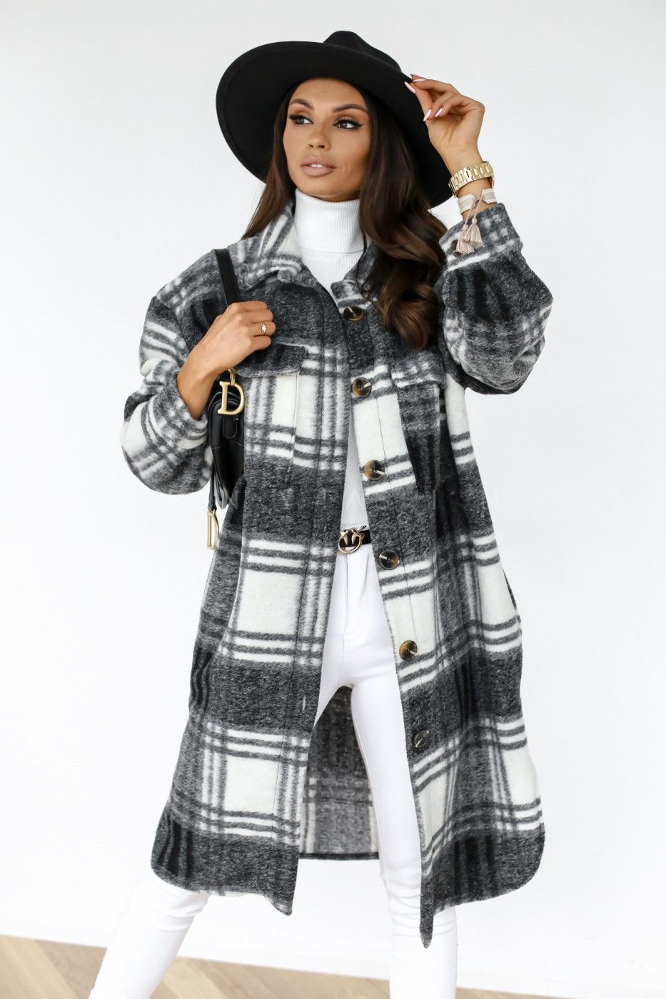 Womens Medium-Long Coat in Winter: A Fashion Review