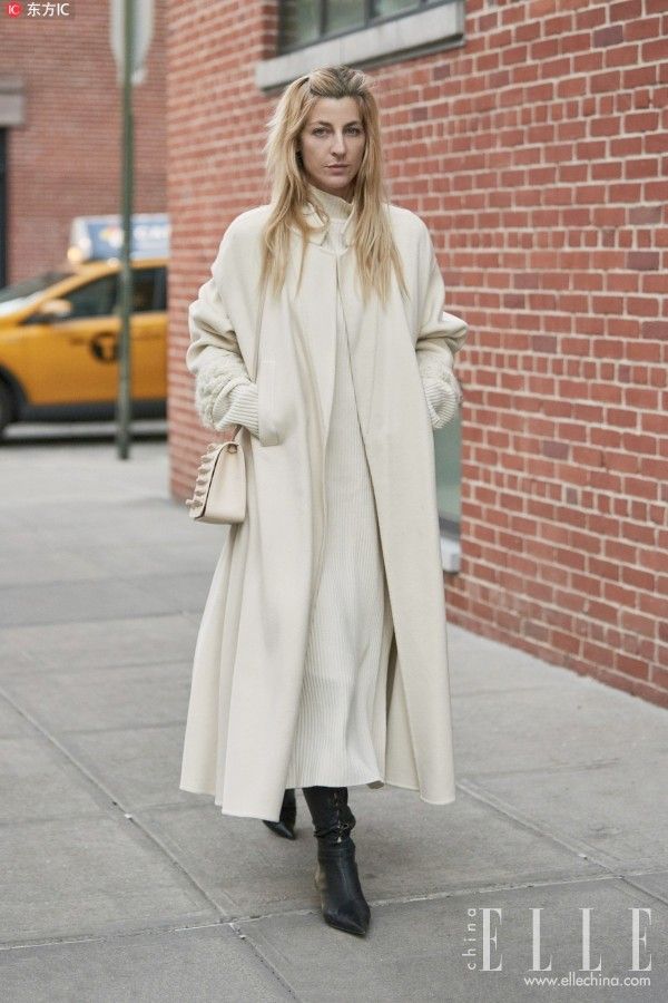 WHITE LONG COAT: A PRETTY AND FUNCTIONAL WINTER OUTERWEAR