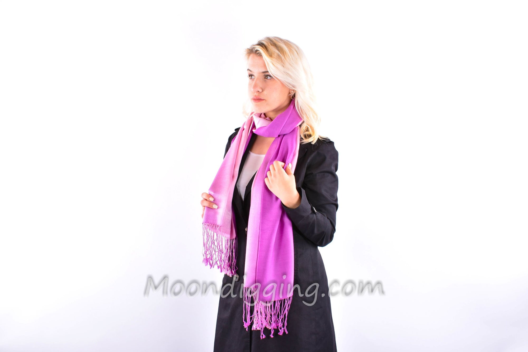 Title: Top 10 Silk Scarf Brands in the Market - A Comprehensive Review