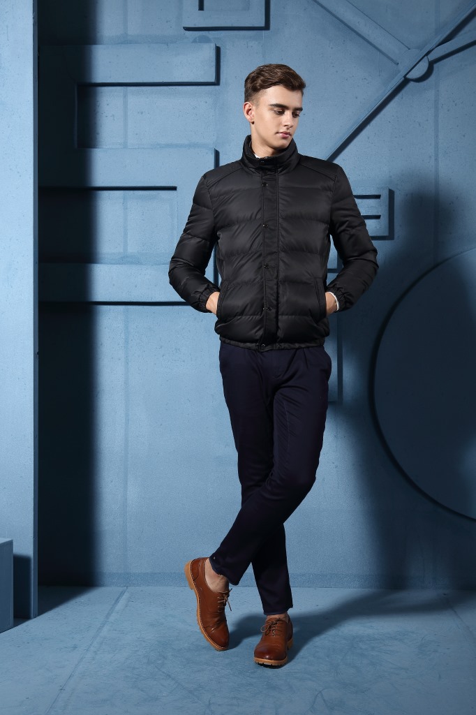 Title: The rise of mens down jackets: Fashion or functionality?