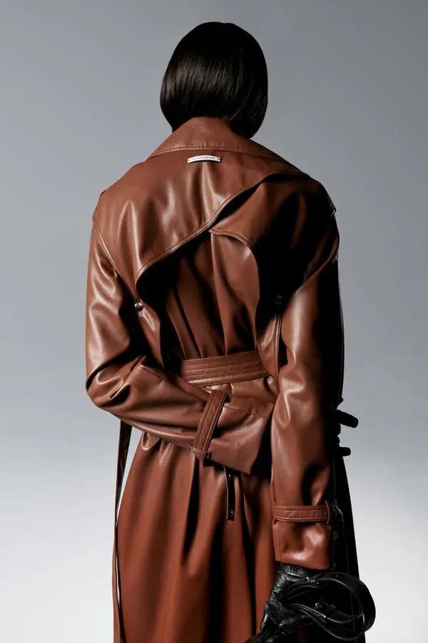 Leather Coat: The Ultimate Fashion Staple