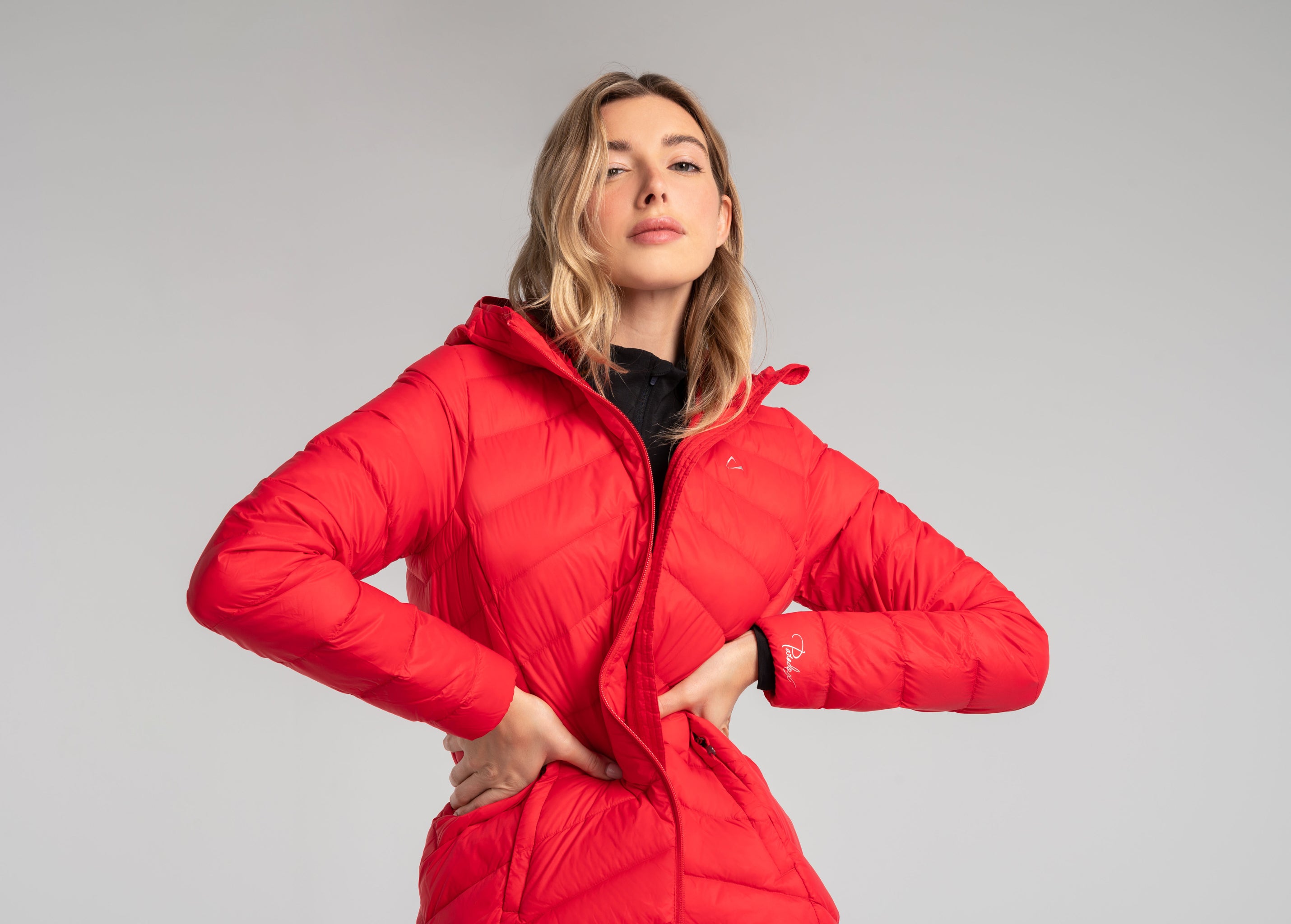 The beauty of a ladys medium-length down jacket