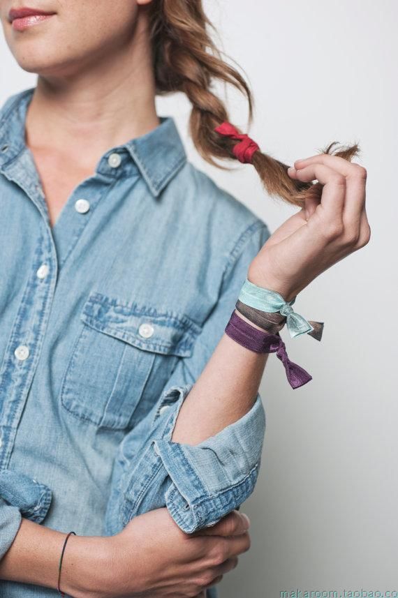 Title: Mastering the Art of Hair Tie Knots: A Step-by-Step Guide with Video Tutorial