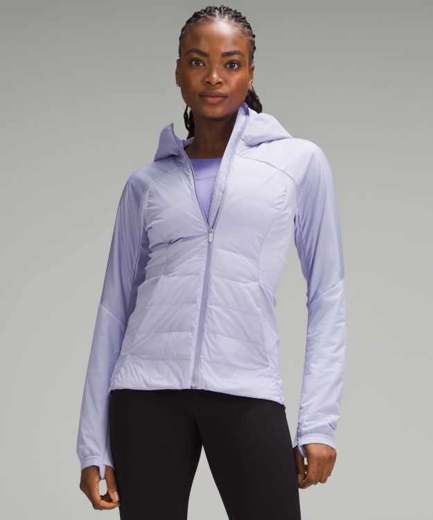 Anta Womens Down Jacket: Fashion and Functionality