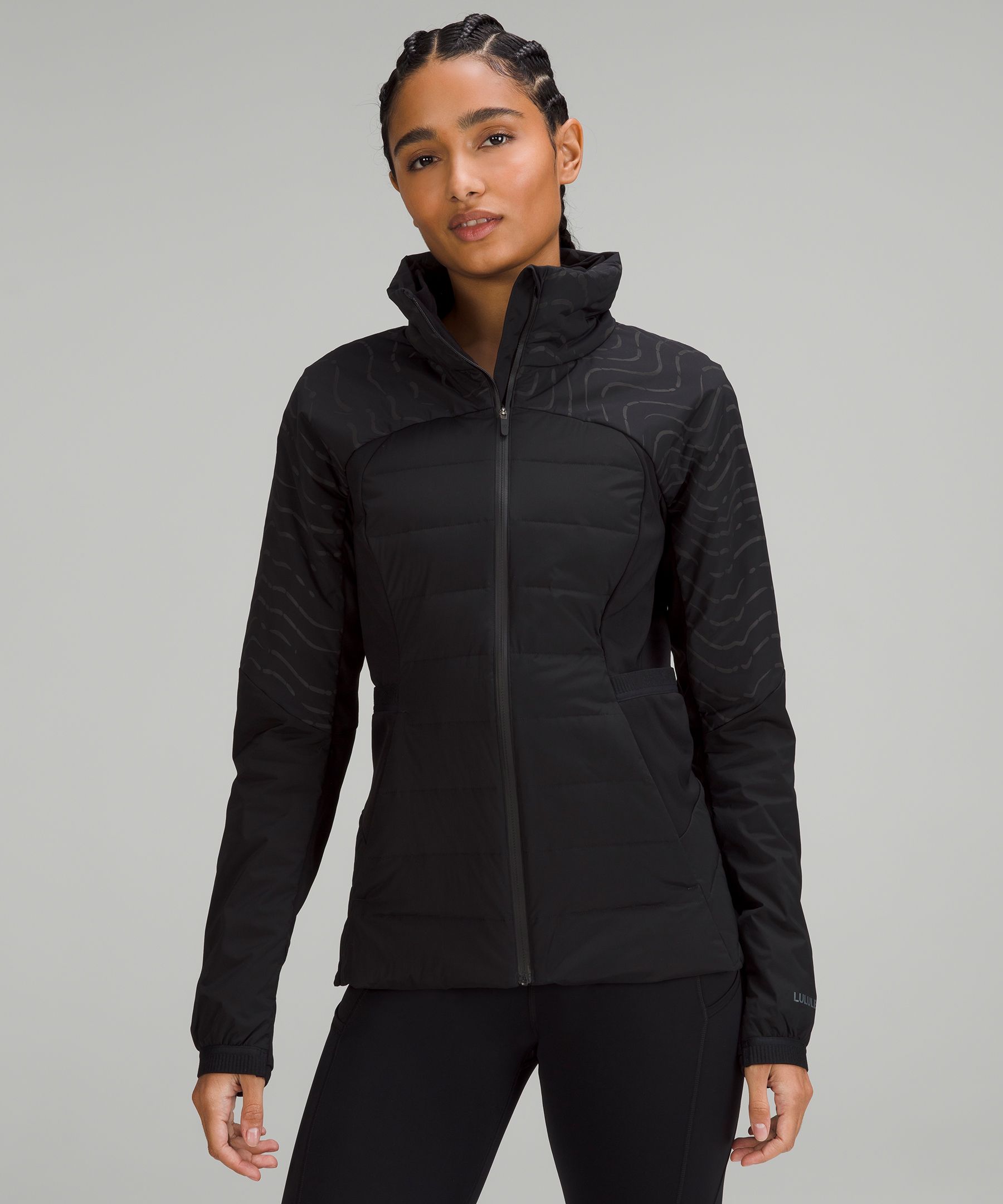 Anta Womens Down Jacket: Fashion and Functionality