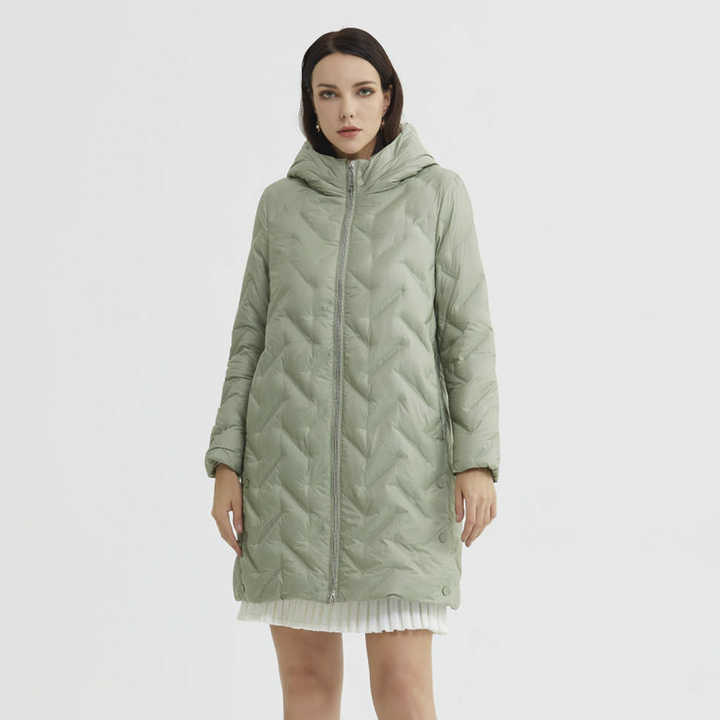 Bean Green Winter Coat: Fashion and Functionality in Cold Weather