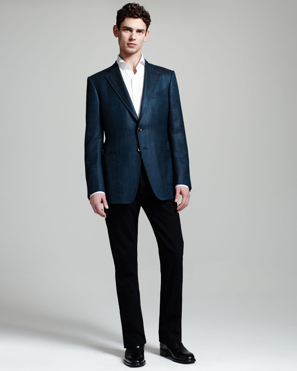 Custom Tailored Suits in Beijing: The Art of Crafting Perfect Fit