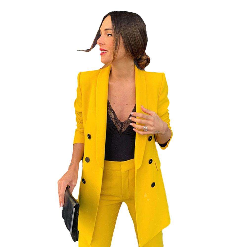 Title: The Stylish and Confident Look of a Woman in a Seven-Piece Sleeveless Suit