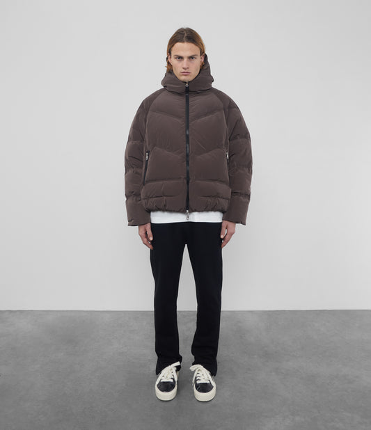 Nylon Down Jacket: A Wintertime Essential