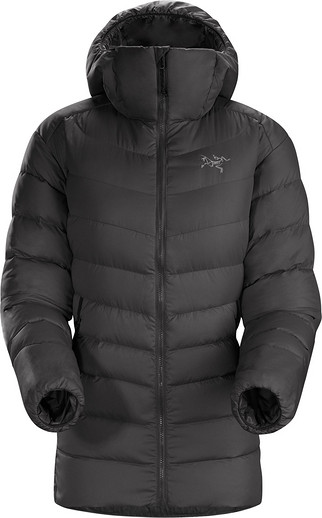 Moncler Womens Down Jacket: Fashion and Functionality