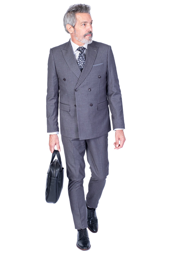 Uncle Smart Suit: A Symbol of Class, Poise, and Timelessness