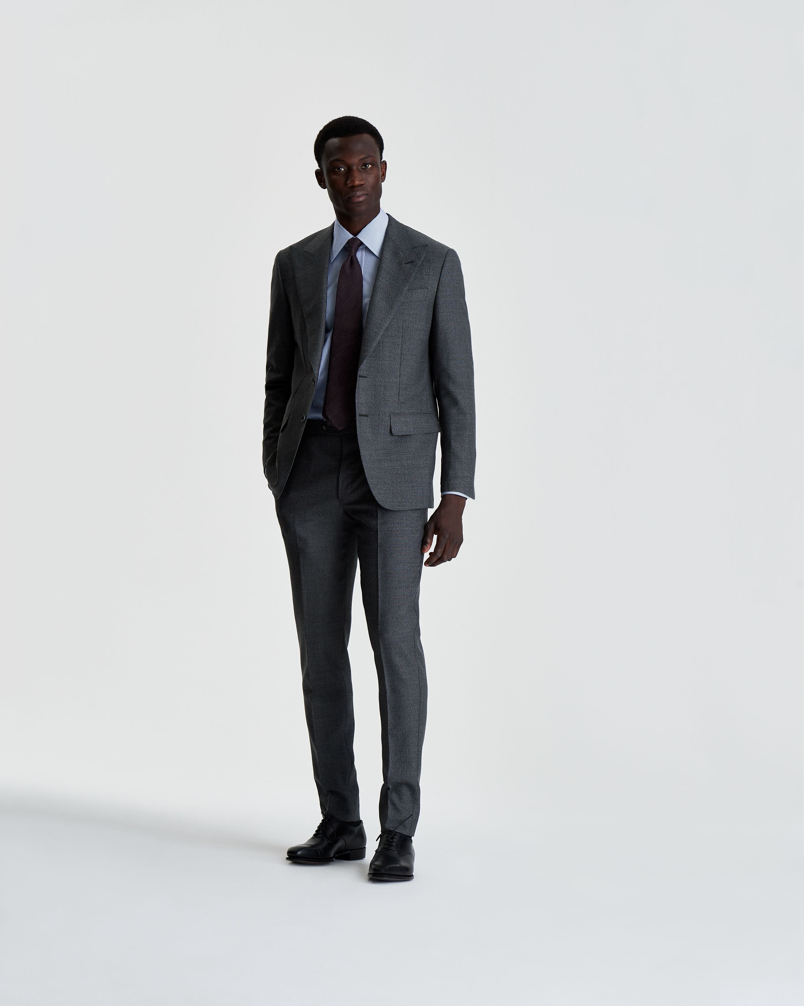 Title: The Art of Combining Gray Suits: A Guide to Creating a Stunning and Professional Look