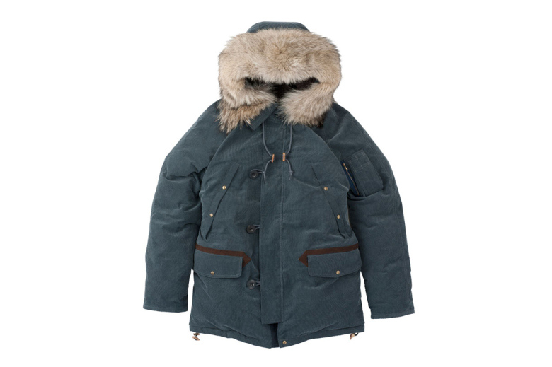 The XTEP Childrens Down Jacket: A Fashion Must-Have for Winter