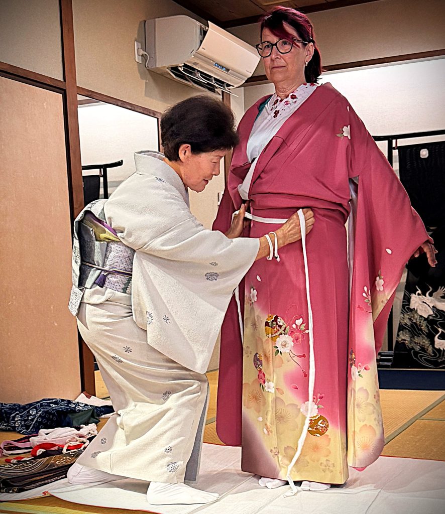 Title: The Art of Japanese Business Dressing: The Evolution of the Traditional Kimono Suit