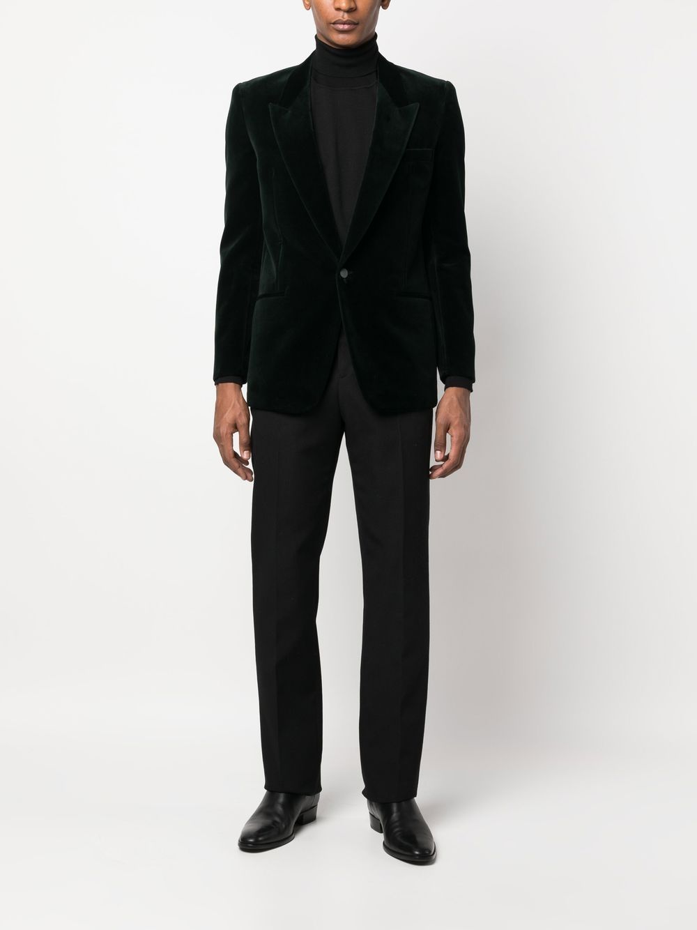 Title: Unraveling the Elegance: A Masterclass in Style with Balenciagas Classic Suits