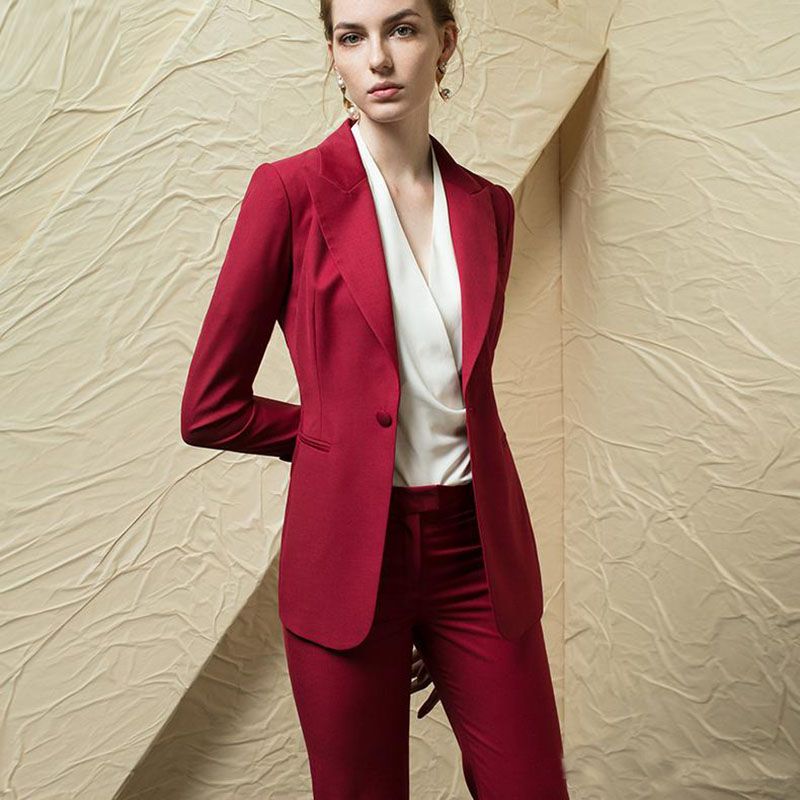 Title: Unveiling the Elegance: A Comprehensive Guide to Womens Mid-Length Suits