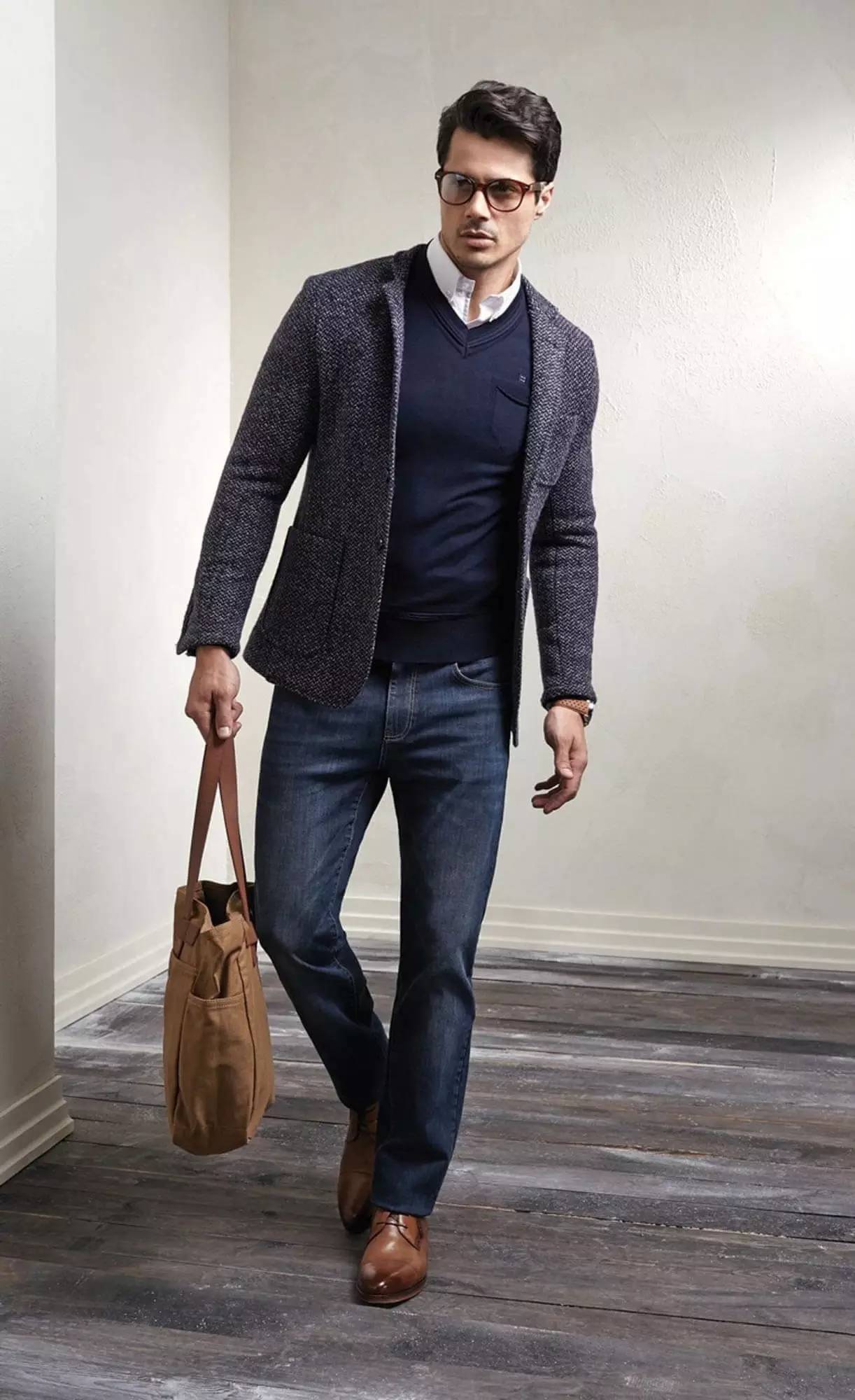 Title: The Evolution of Business Casual Wear: From Suit Jacket to Smart Casual