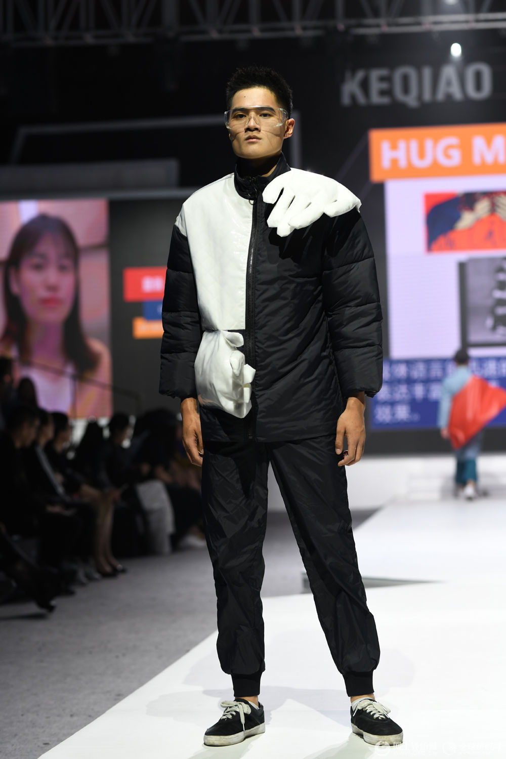 The Story of Zhang Shuais Down Jacket