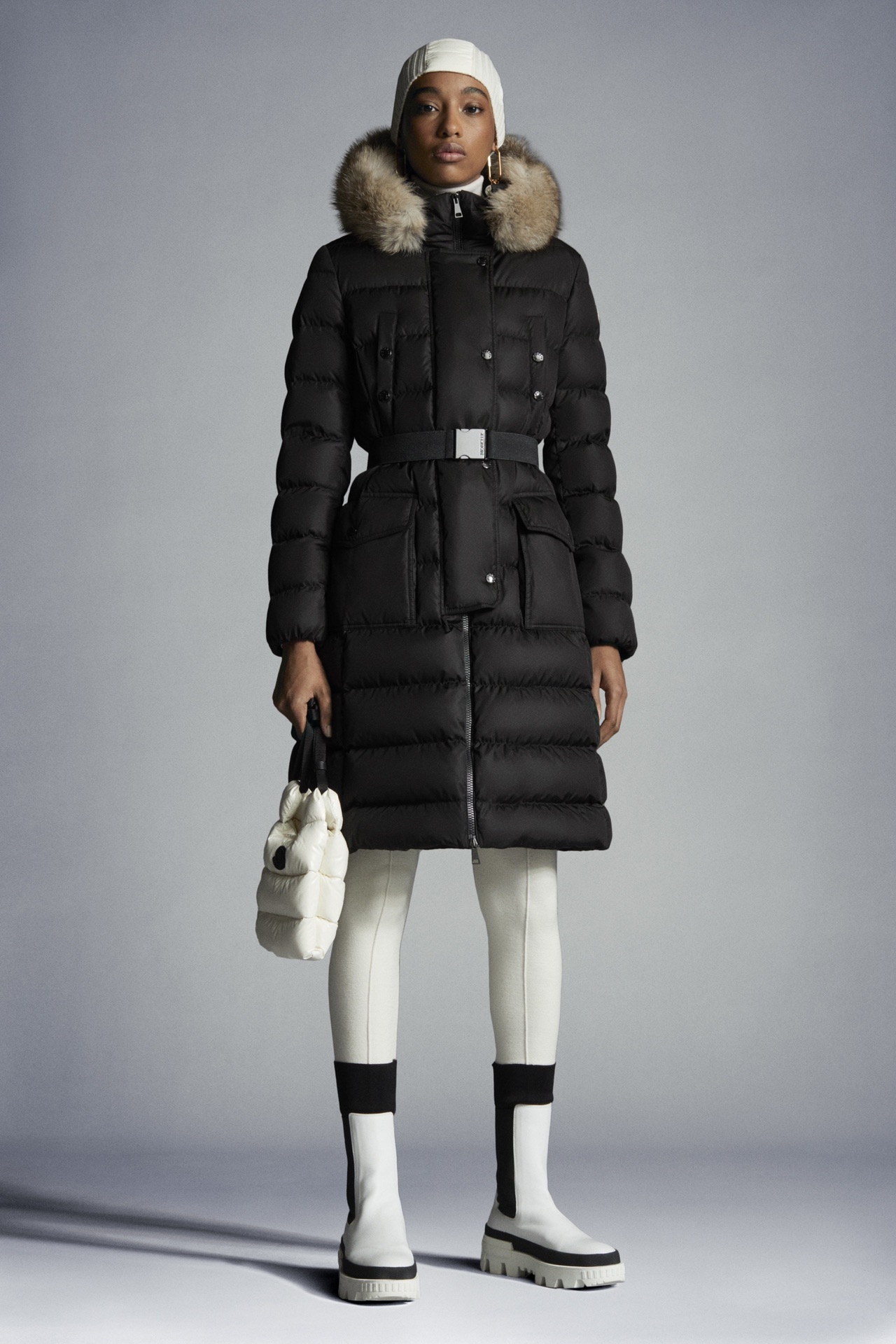 Moncler Classic Jackets: The Ultimate Winter Outerwear