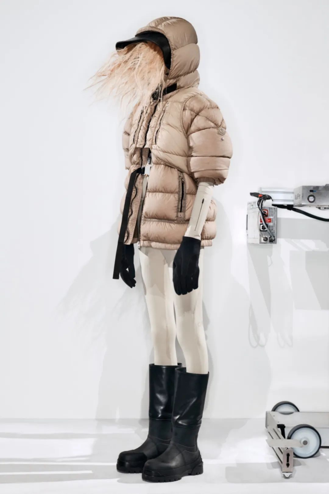 Moncler Official Website羽绒服，时尚与功能的完美结合