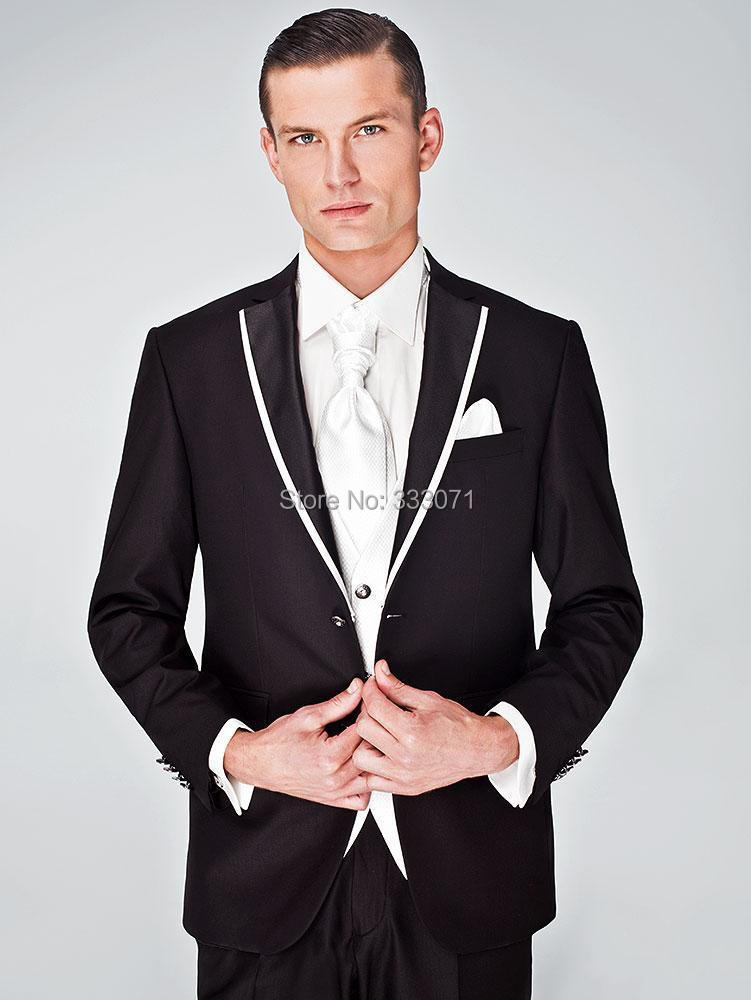 Title: The Elegant Allure of the Bridegrooms Suit: An Insight into the Art of New Groom Brand