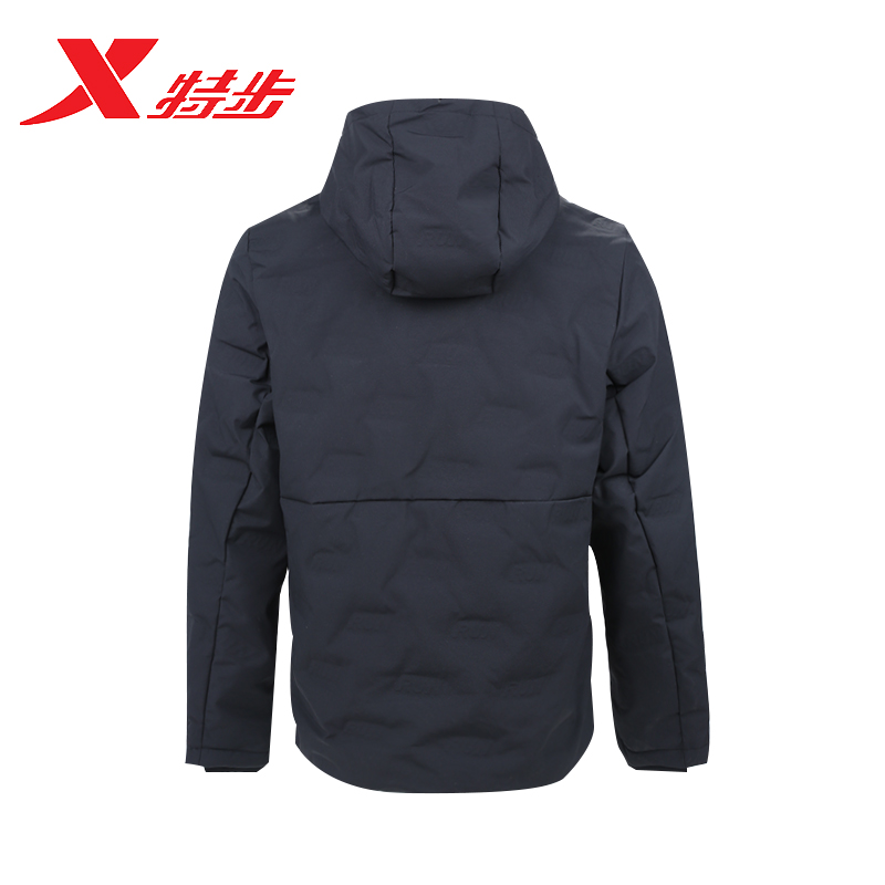 特步羽绒服品质与样式探讨