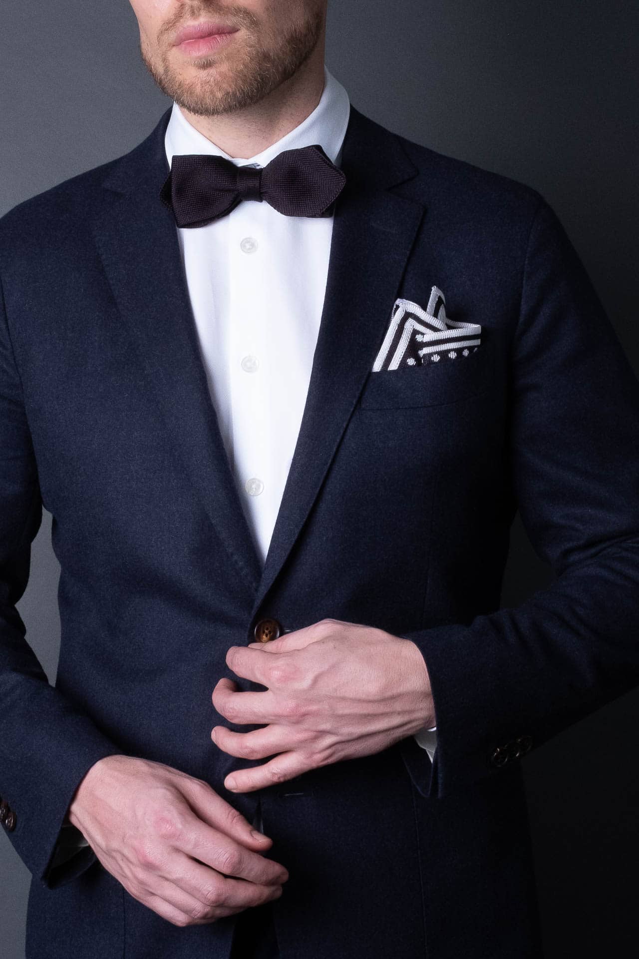 Title: The Perfect Pairing: How to Match a Black Suit with a Colored Tie