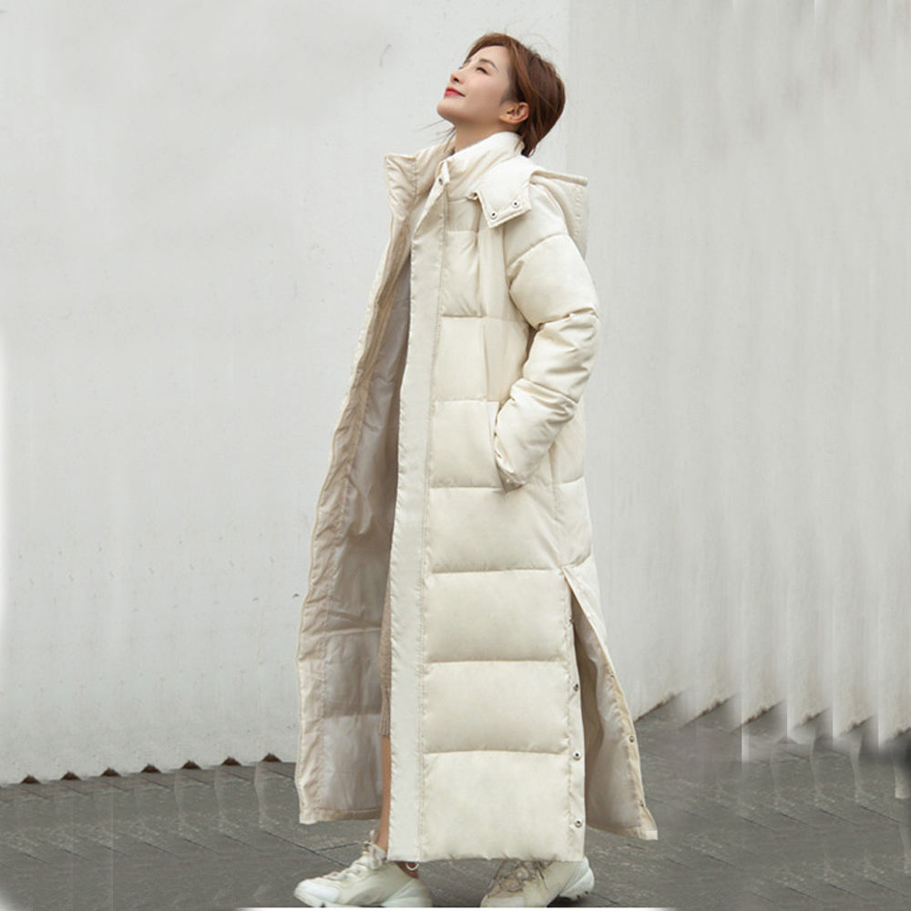 The Elegance of Jeon Ji-hyuns Winter Coat