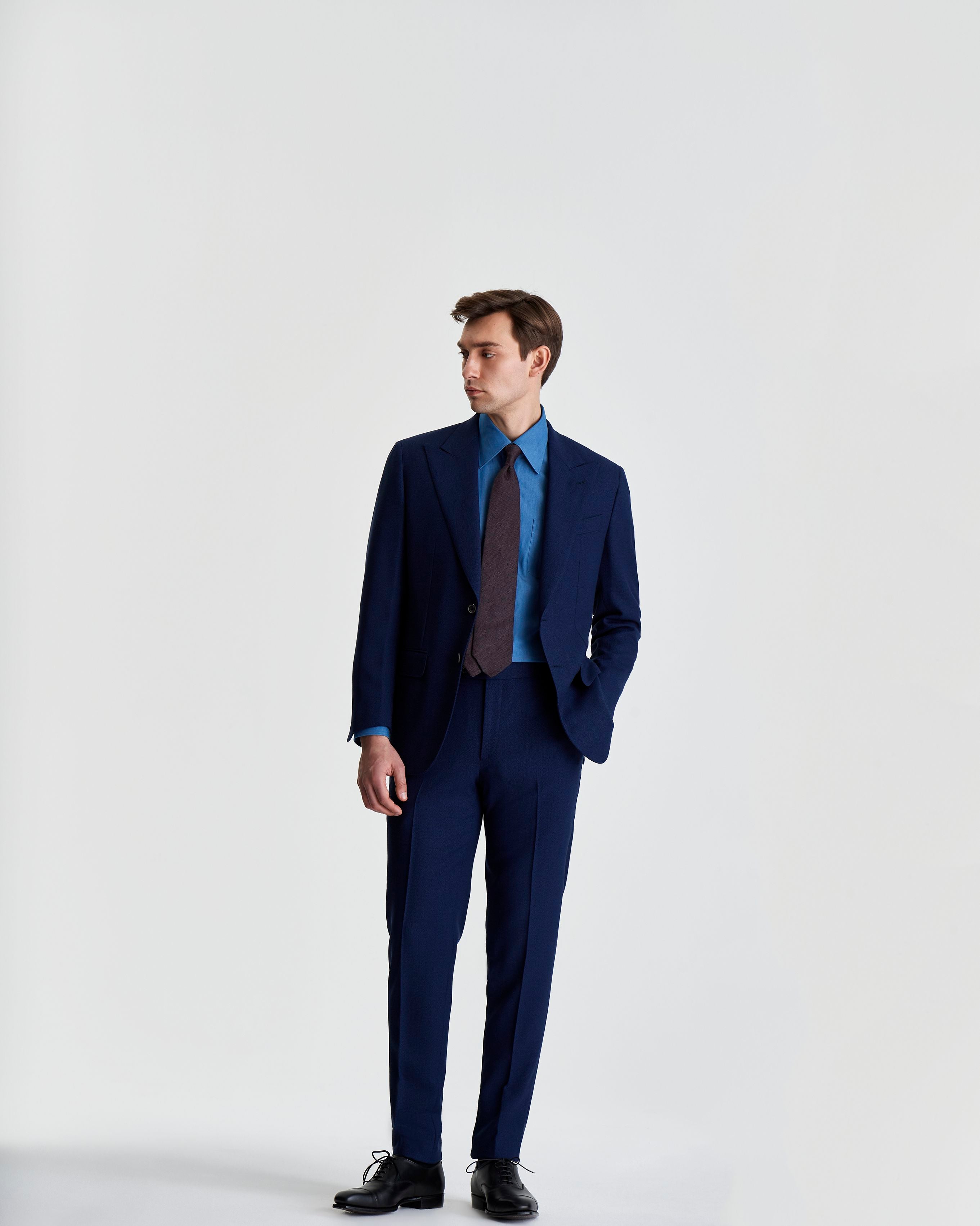 Little Suit: The Perfect Piece for Any Occasion