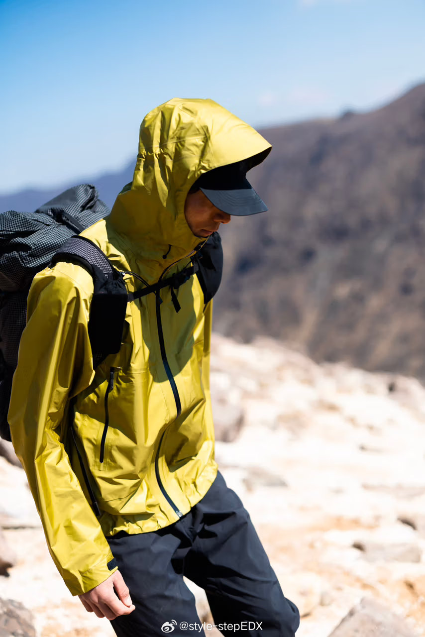 The Top Ten Brands of Mountain Climbing Jackets