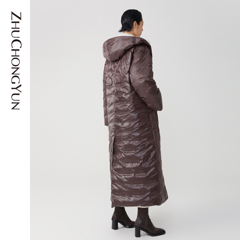 Title: A Review of Zhongyu Feathers Finest: The Zhongyu羽绒服