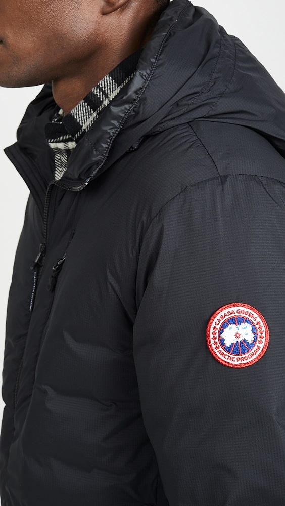 Title: Canada Goose Jackets: Are Their Fabrics Really Tough?