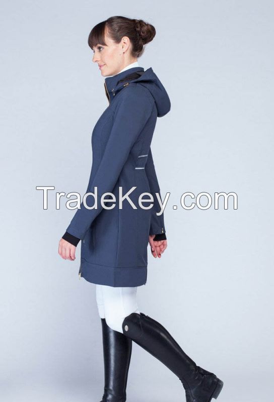 Title: Elegant Deer Ladys Down Jacket: A Fashionable and Functional Winter essential