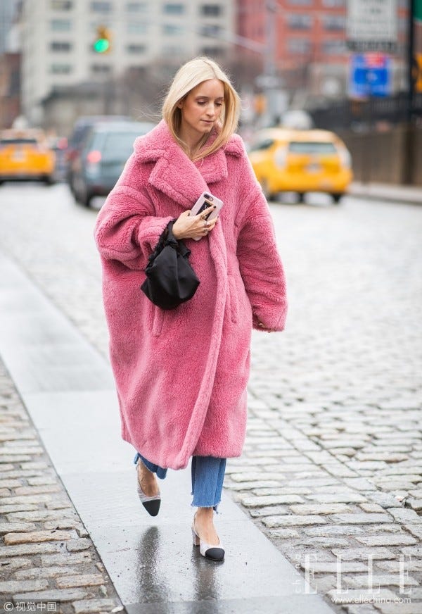 How to Style a Pink Winter Coat: Fashion Tips and Outfit Ideas