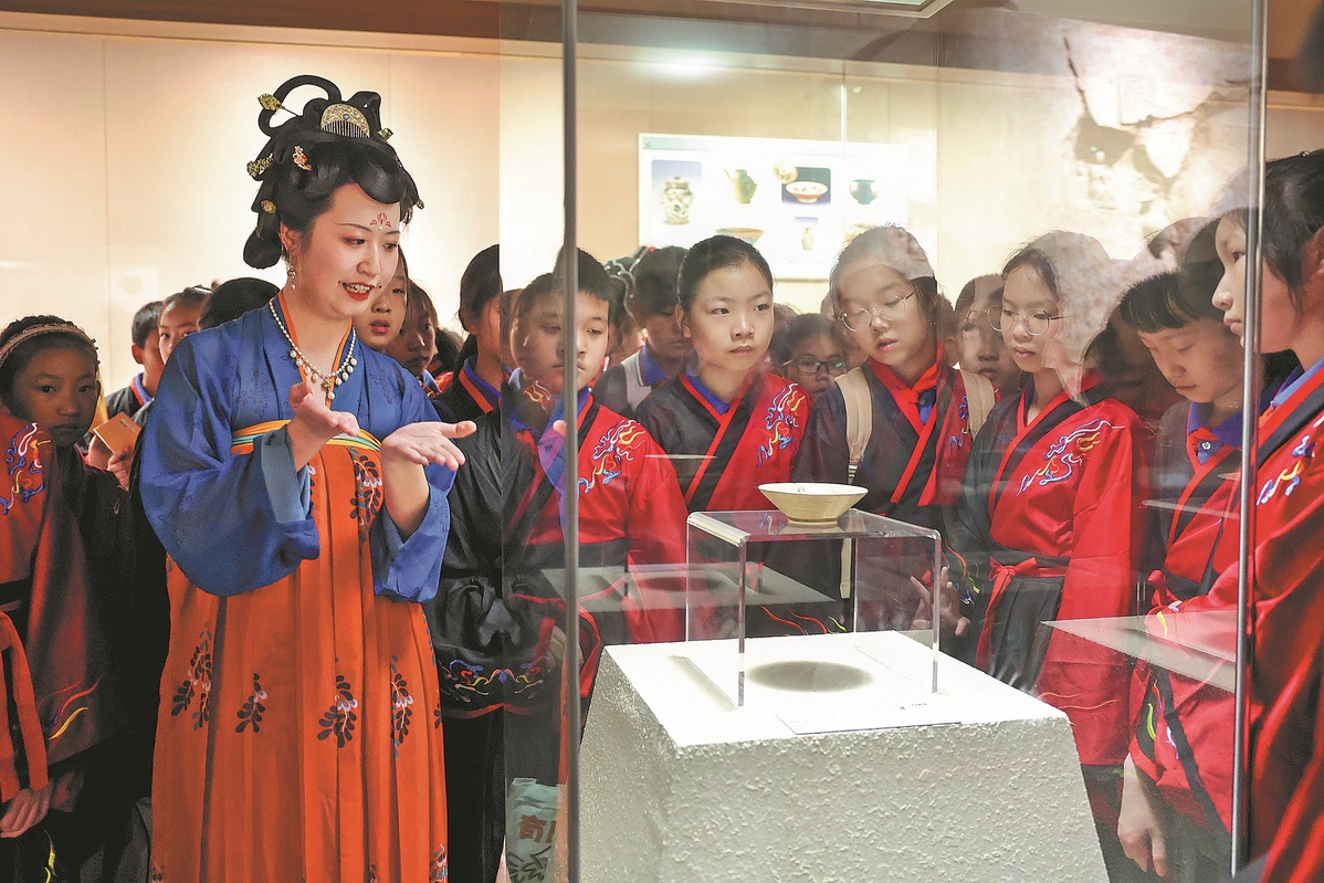 Title: Exploring the Timeless Elegance of Hanfu: A Gallery of Womens Ancient Chinese Clothing