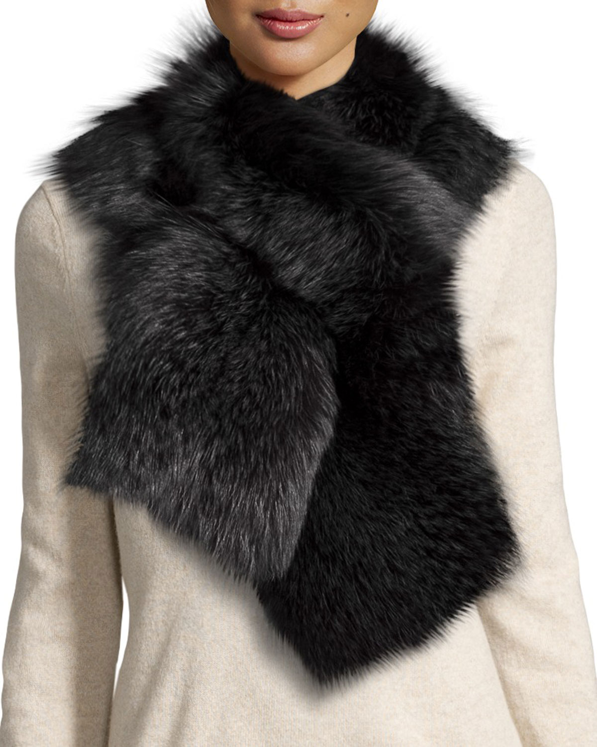 What Color Fur Collar to Pair with a Black Winter Coat