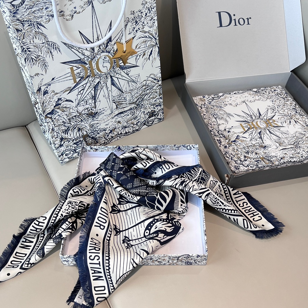 Dior Scarf: A Symbol of Elegance and Quality