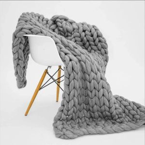 Hand-knit Scarf: A Blend of Warmth and Creativity