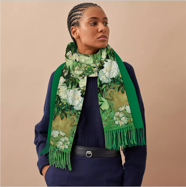 The Best Fashion Combinations for Your Winter Scarf