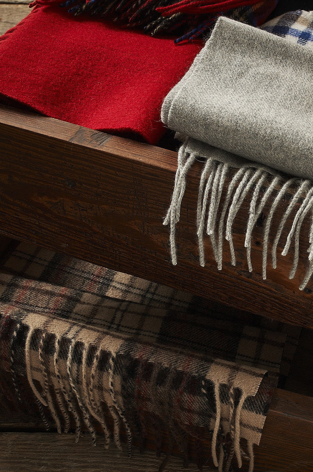 Weaving a Scarf: A Crafty Project for Winter