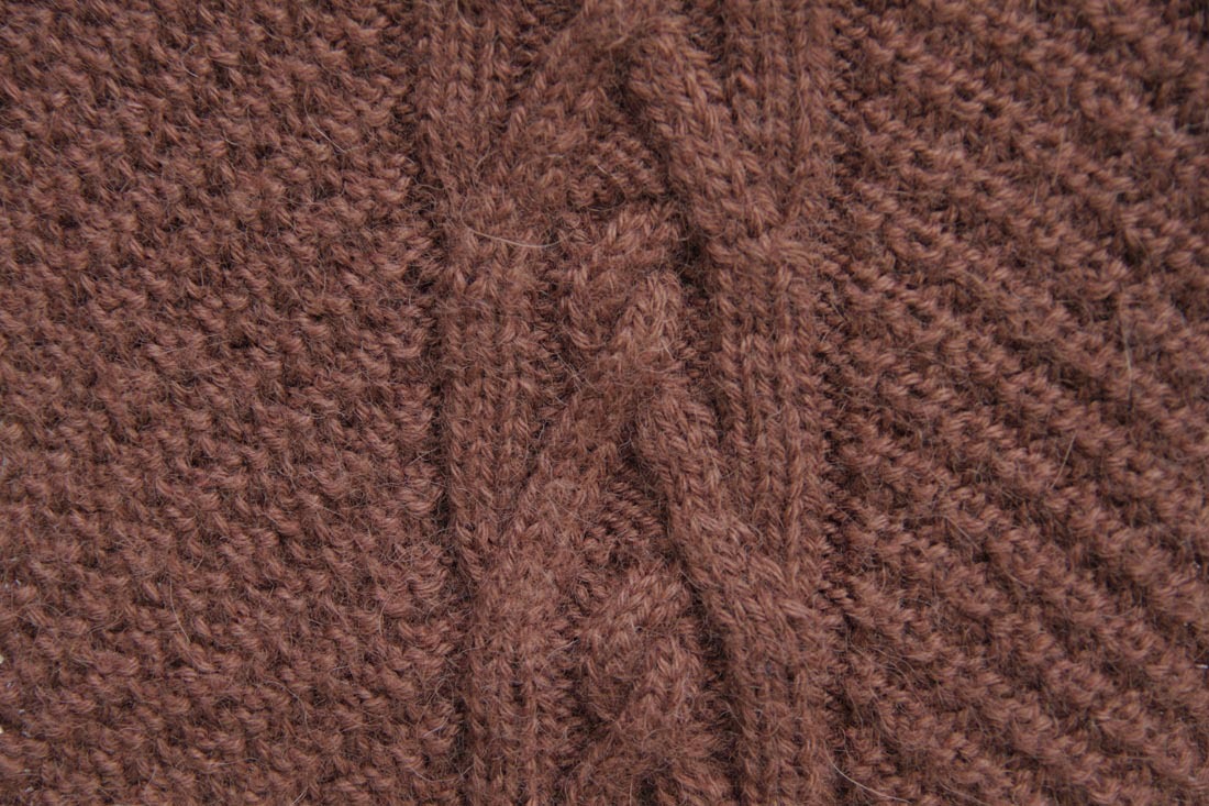 Hand-Knitted Scarf Tutorial Video