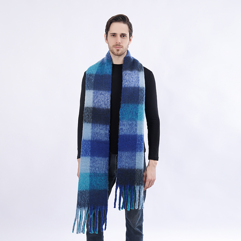 The Allure of a Gentlemen’s Cashmere Scarf