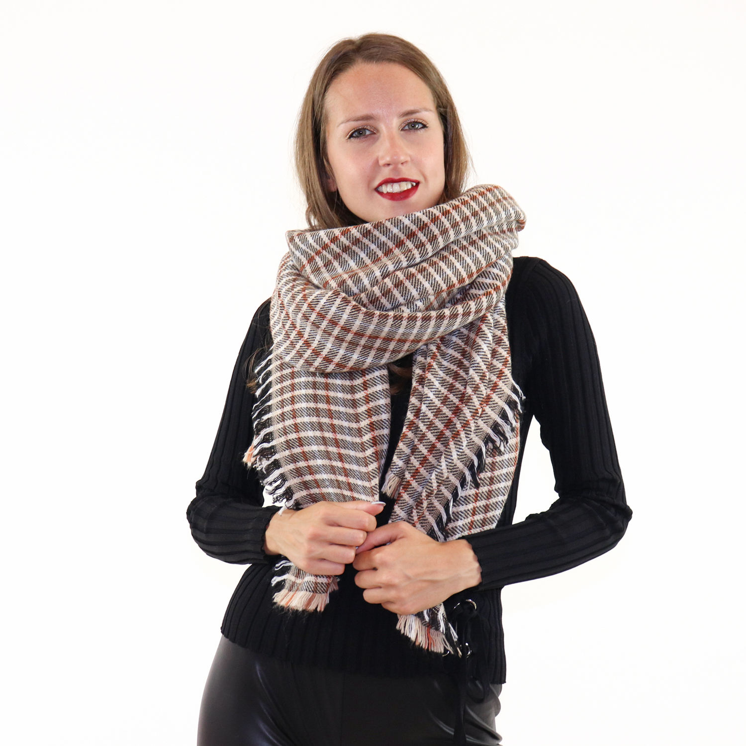 Title: Styling Your Scarf: A Guide to Wearing It with Grace and Ease