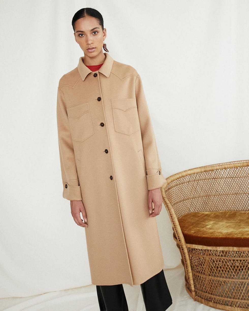 Title: The Alluring Double-Faced Cashmere Coat: A Visual Delight for Fashion Enthusiasts