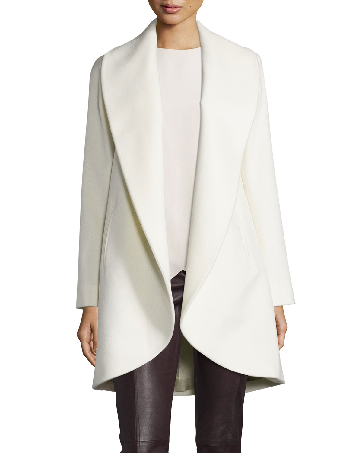 WHITE WINTER COAT: COMPLEMENTARY SCARVES