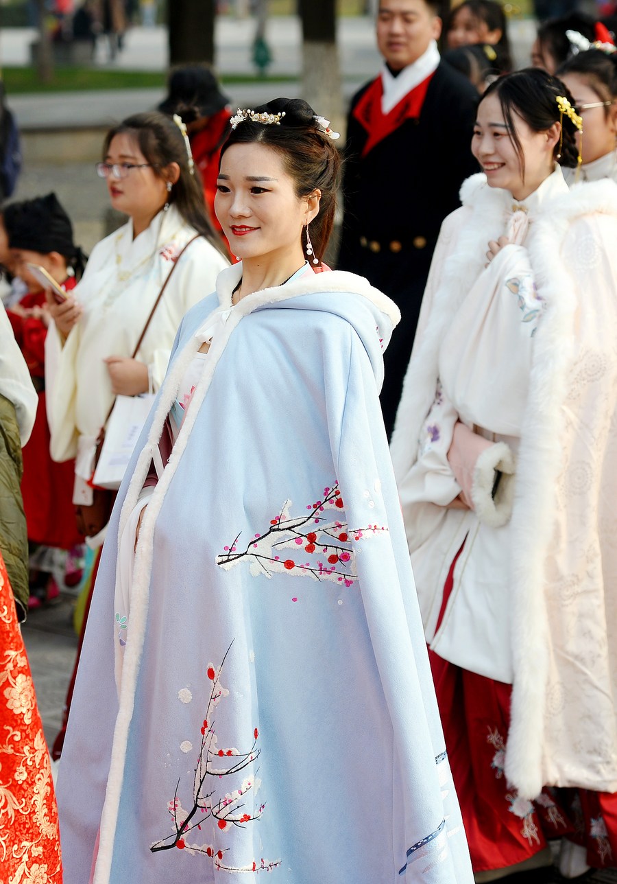 Exploring the Variety of Hanfu Womens Clothing: A Comprehensive Guide